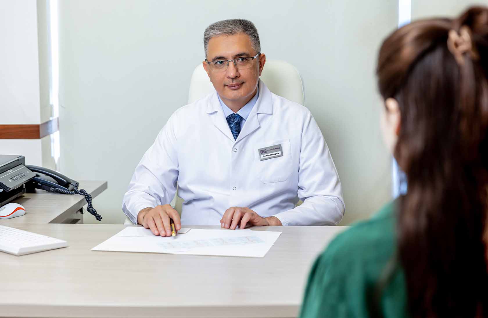 Dr. Ceyhun Hüseynov: Bakıda Varikozun Effektiv Müalicəsində Ixtisaslaşmış Cərrah